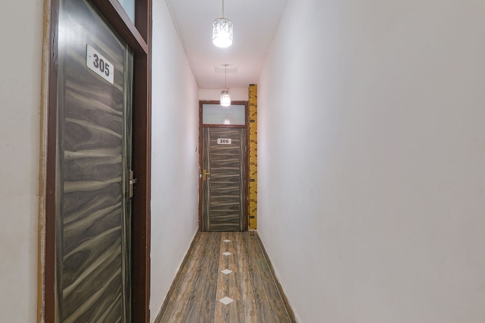 Fabhotel Gold Galaxy view 2