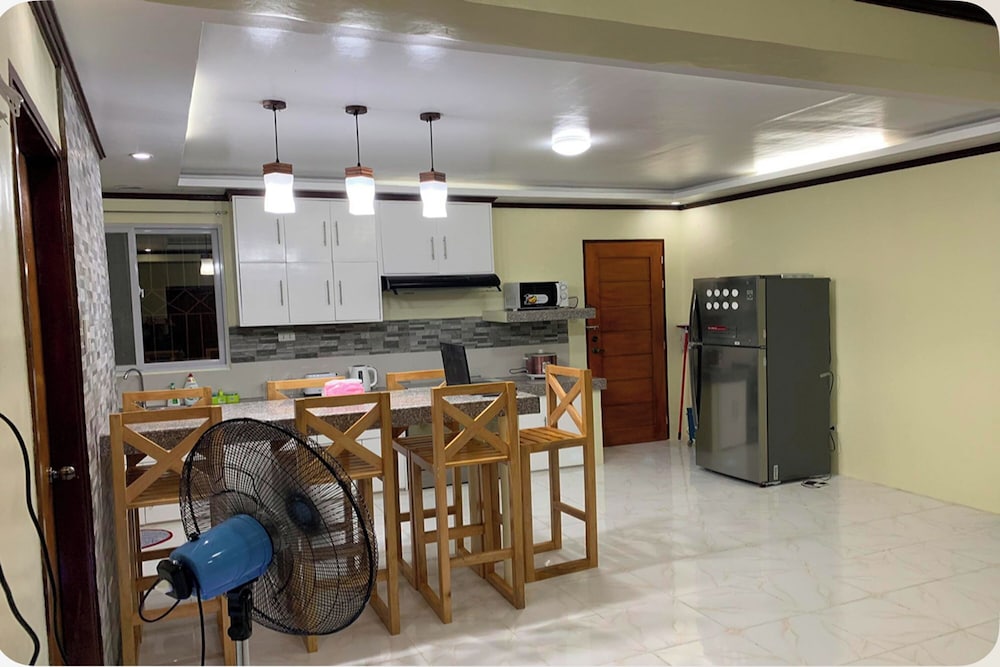 Michael's Homestay - Farm Villa near Patar Beach & Bolinao Falls