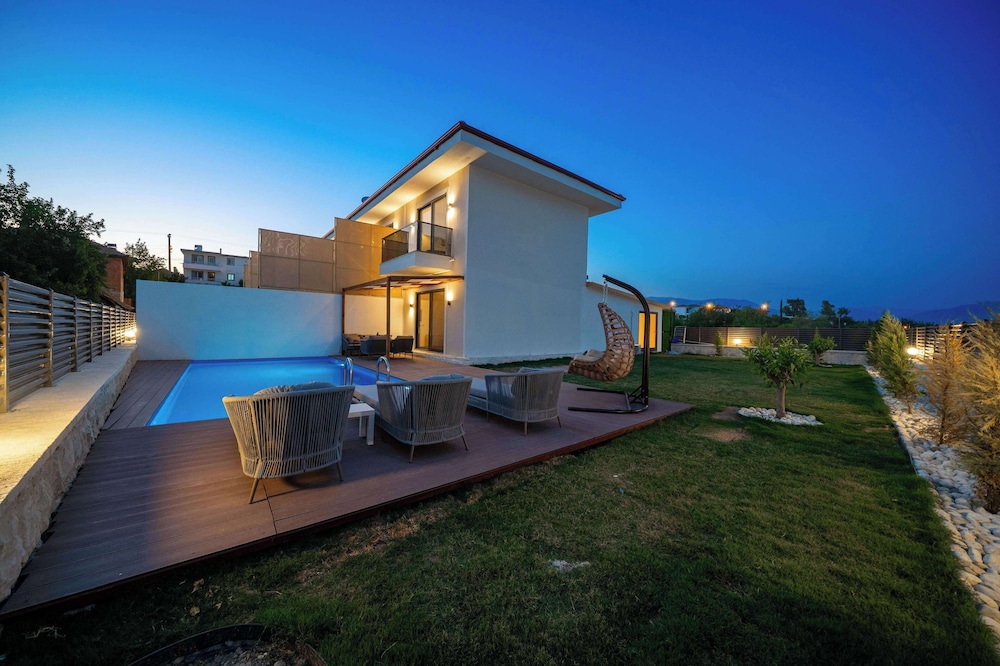Kas Pera Villas