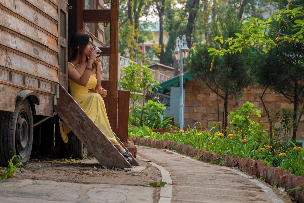 Echor Malusara Lakeview Retreat Bhimtal