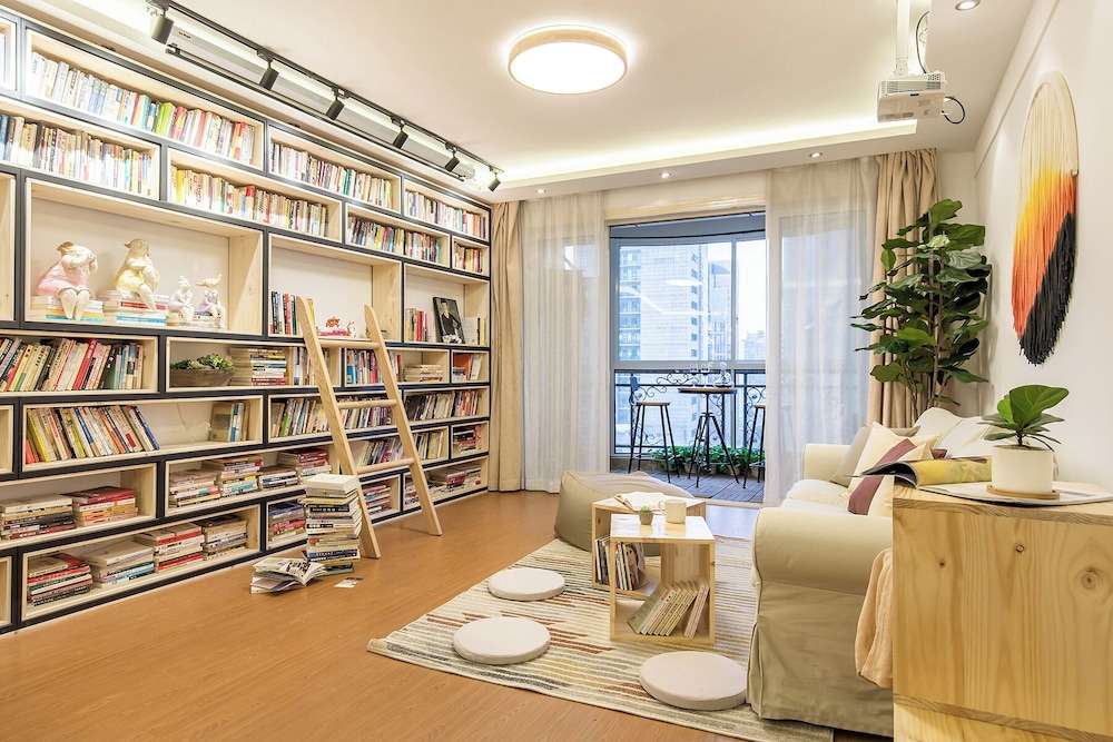 Book and Bed-People's Square