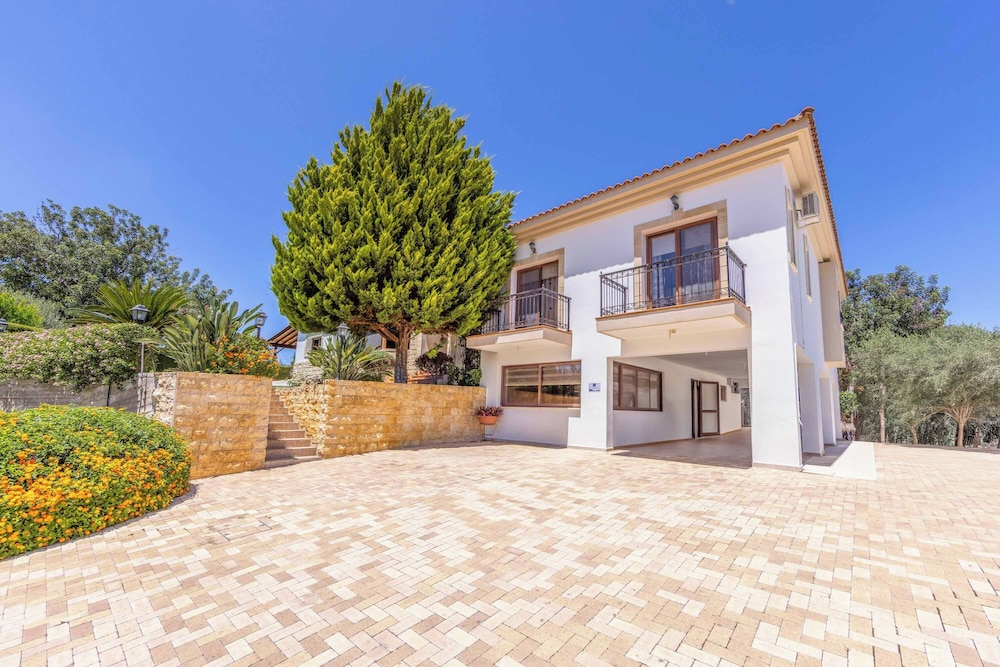Villa Meadowlands
