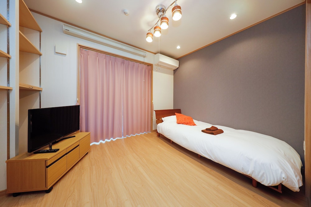 Domire Setagaya by Tranova
