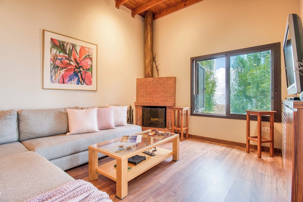Gin - Duplex 3-BR Chalet in Mzaar