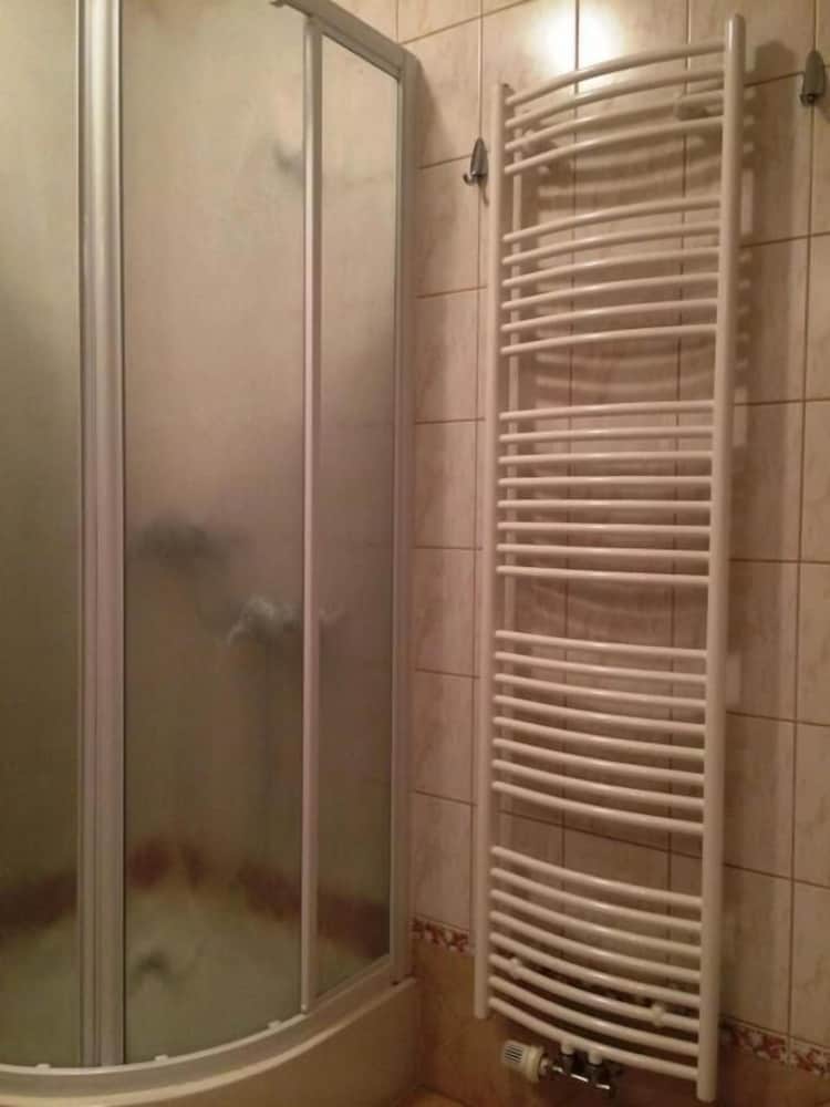 Apartmaji Pod macesnovo streho