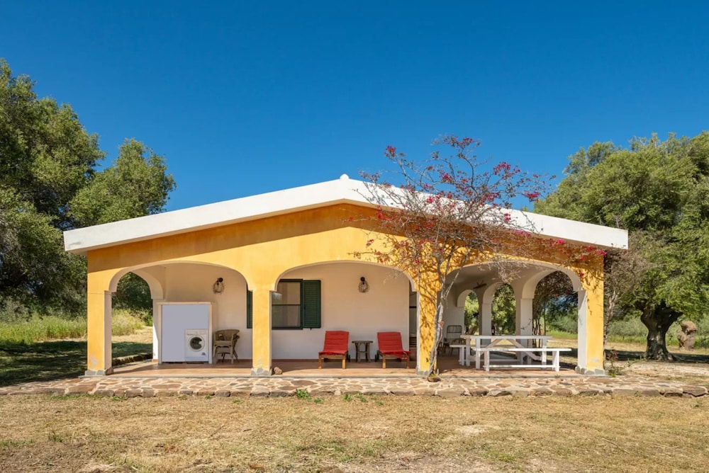 Lovely Cottage With Garden Near Orosei