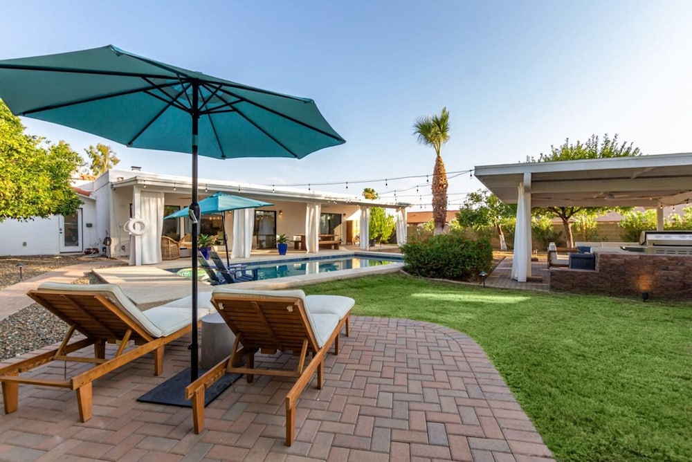 The Larkspur 2 Masters Heated Pool Gameroom