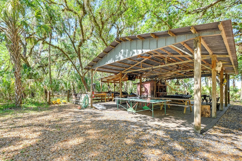 Spacious Sebring Family Cabin w/ Fun Barn + Yard!