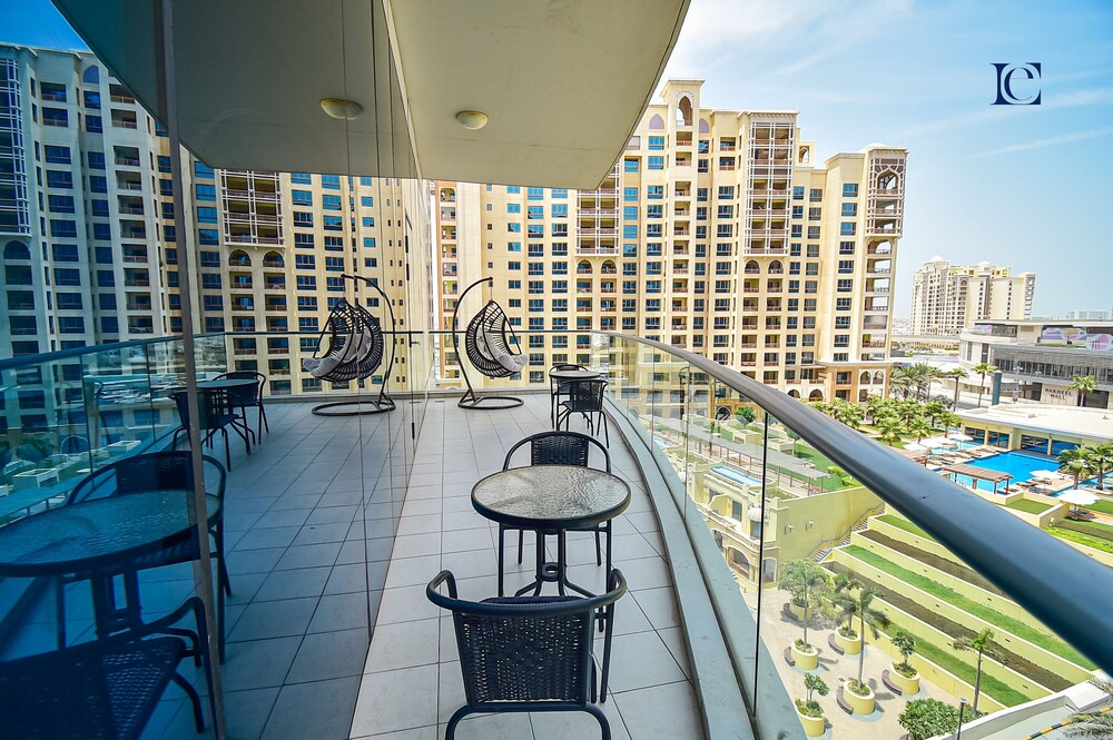 Premium 3BR Partial Sea View OCEANA