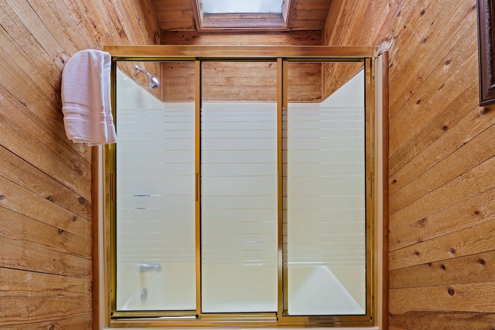 Poplar 35 5 Bedroom Home