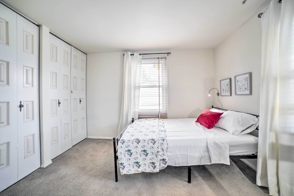 Charming Vacation Rental: 15 Mi to Pittsburgh - Property Image 25