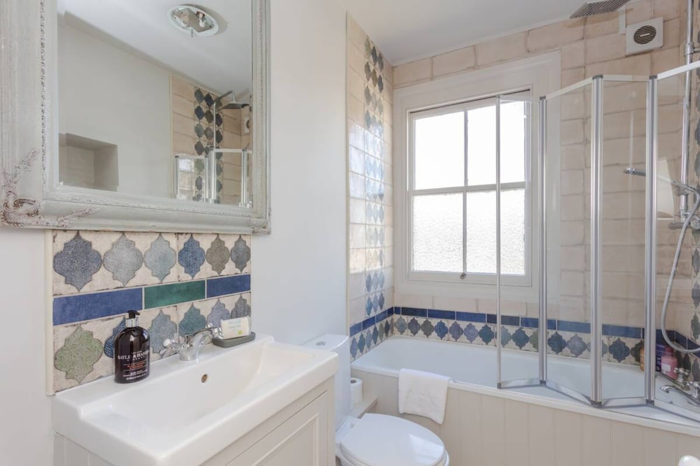 Charming 1 Bedroom Apartment in Vibrant East Dulwich