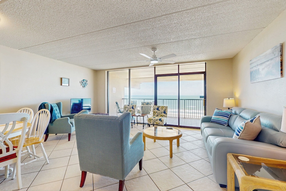 3BR Condo - 10th Floor w/ Amazing View & Amenities