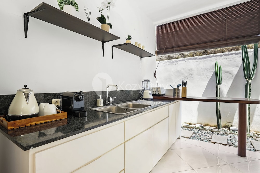 Jaya Villa by Kozystay - Canggu