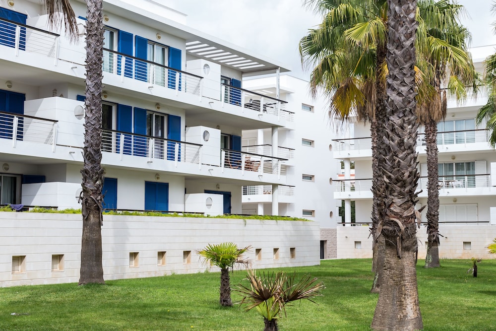 B06 - Top Floor Marina Club 2 Bed Apartment by DreamAlgarve