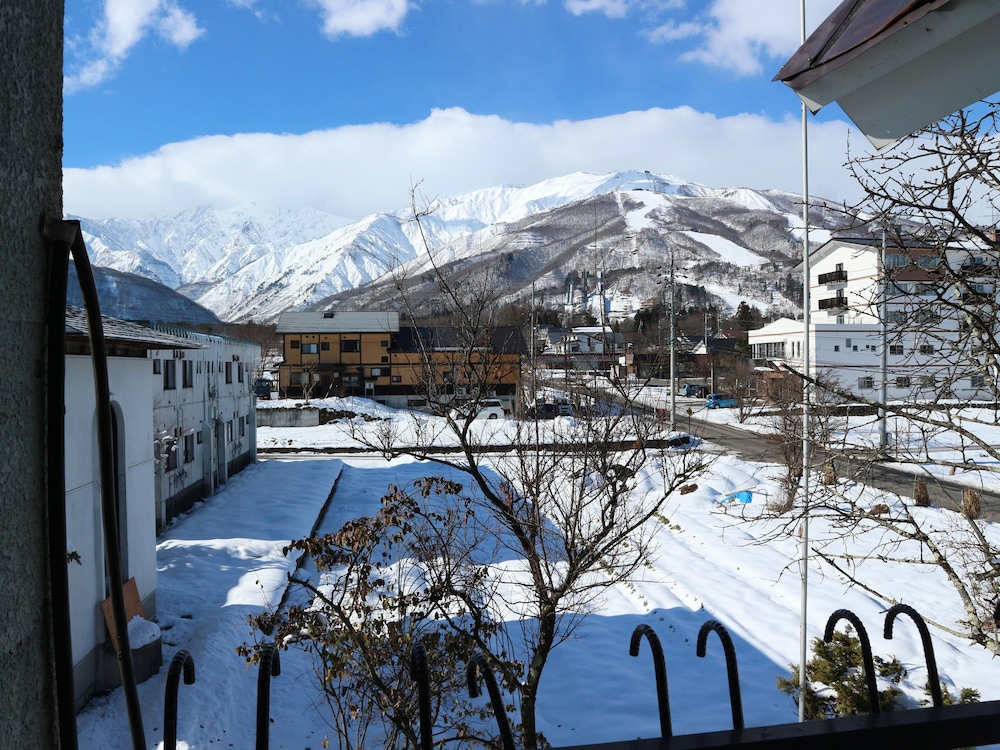 Petit Hotel P-Bow