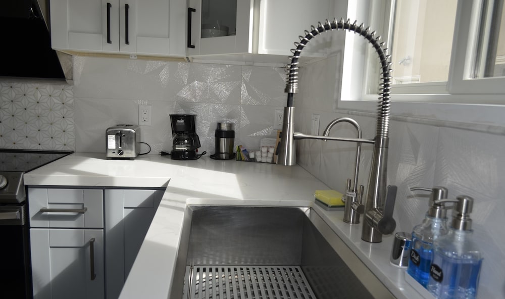 Dimond Abode Vacation Rental