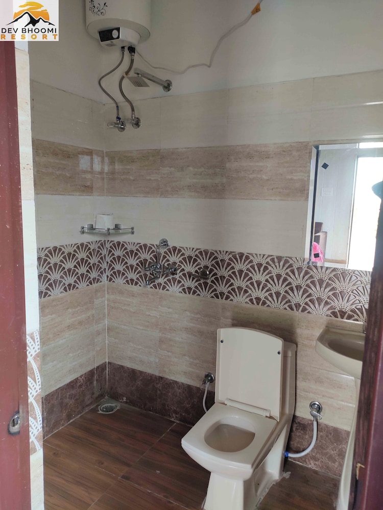 Dev Bhoomi Resort