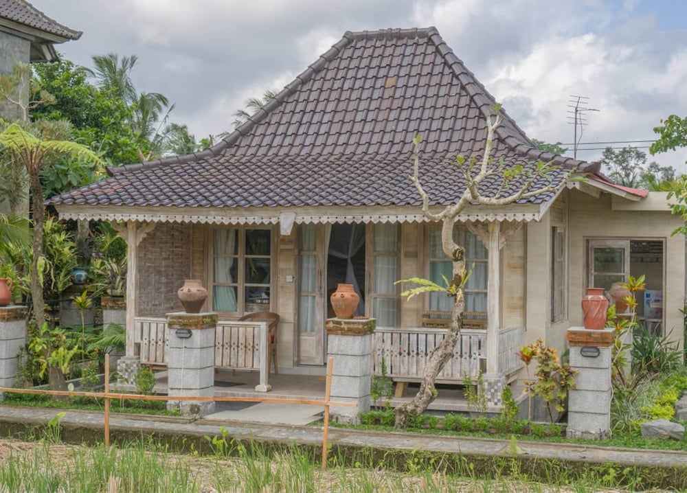 Uma Chaming Villas & Gym by EPS