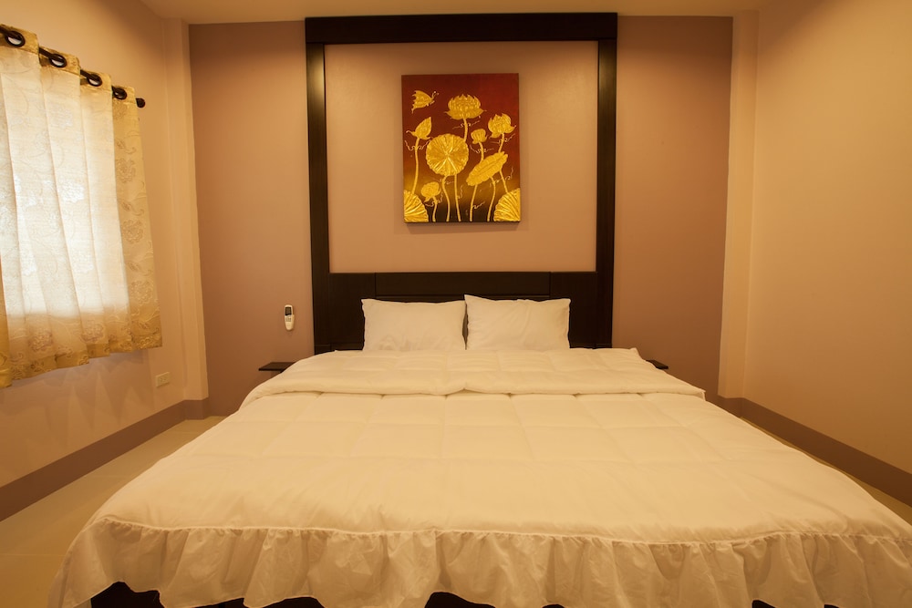 Chiang Kham Grand Villa