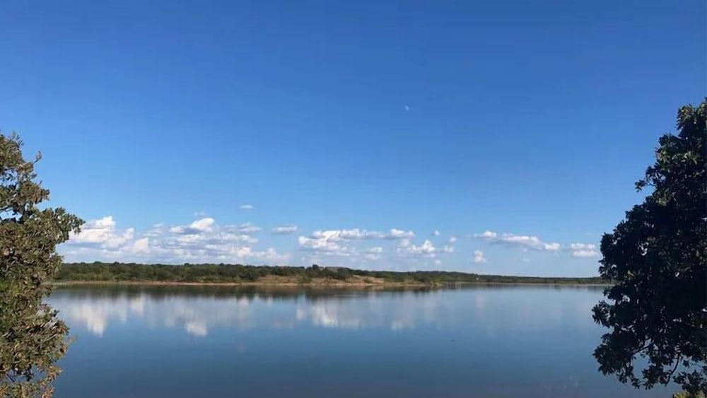 Hubbard Shores