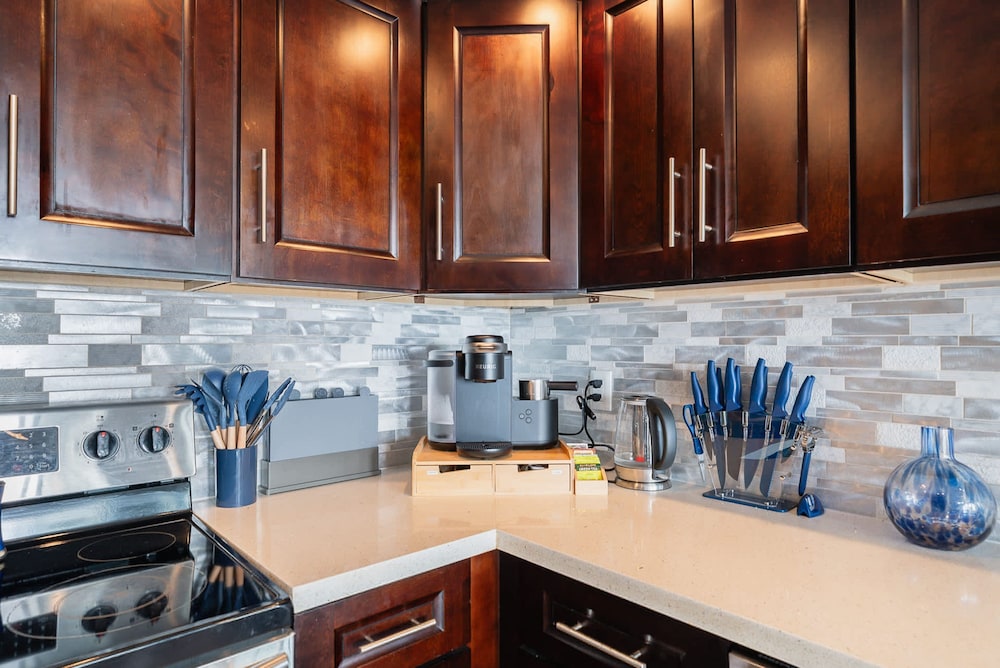 Luxury Oceanfront Condo With Private Beach Access