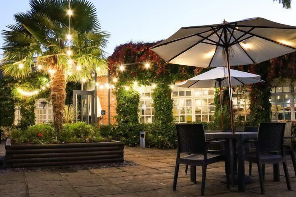 Rossett Hall Hotel