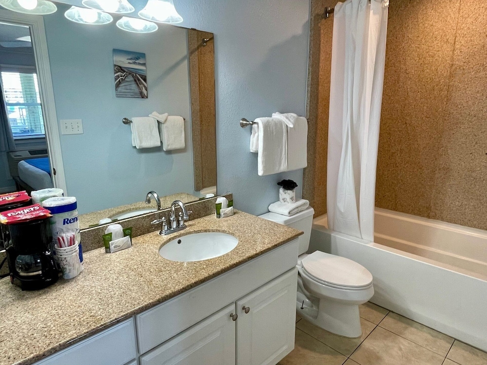 Beachgate Condo Suites And Hotel 536+537a+537b 3 Bedroom Condo