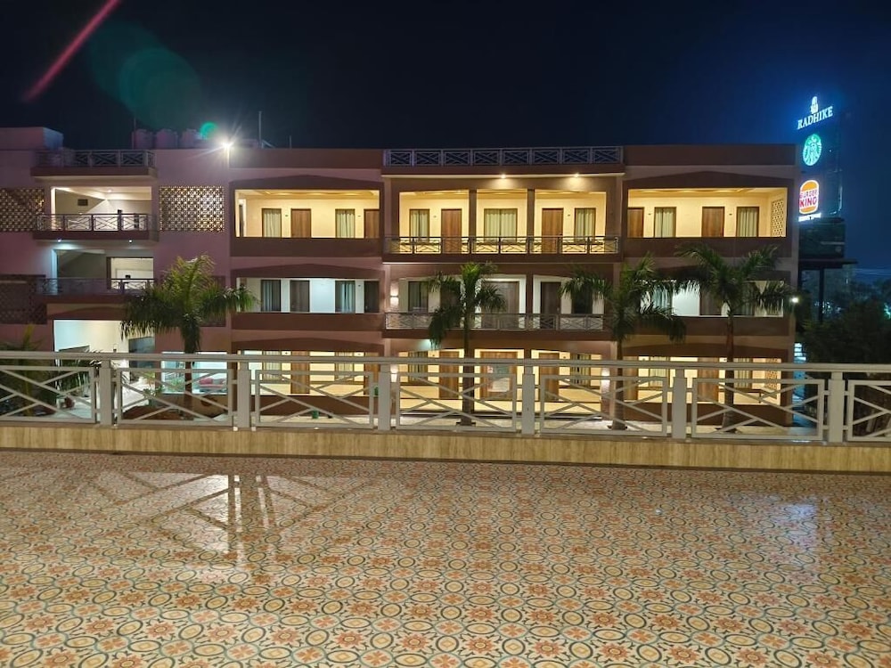 Rani Palace Hotel And Resort