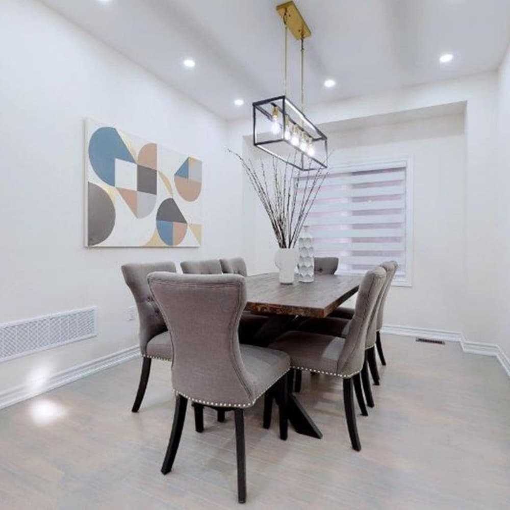 Georgina. New 4 Bedroom House Near Lake Simcoe