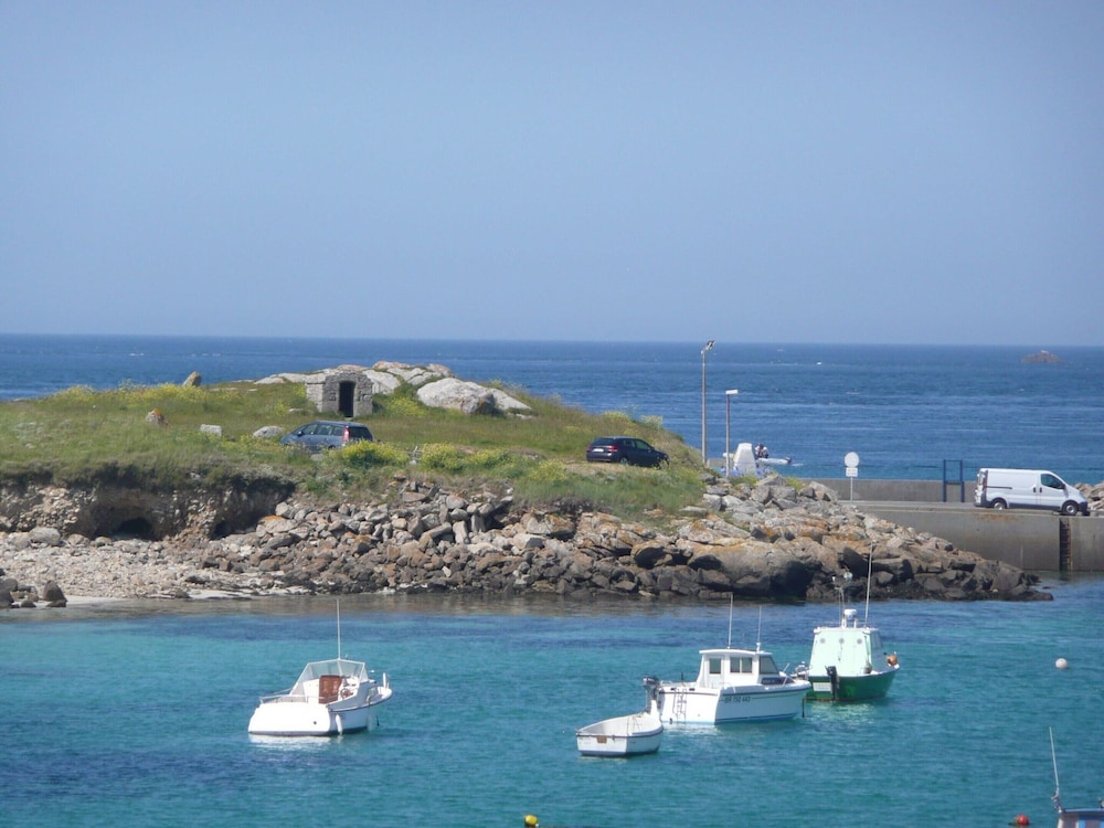 Semi-detached House With sea Views, Porspoder