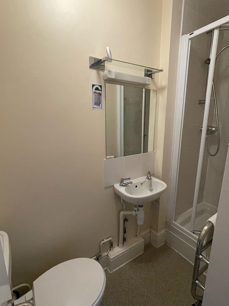 Bideford Vacations - The Wayfarer Inn - Property Image 33