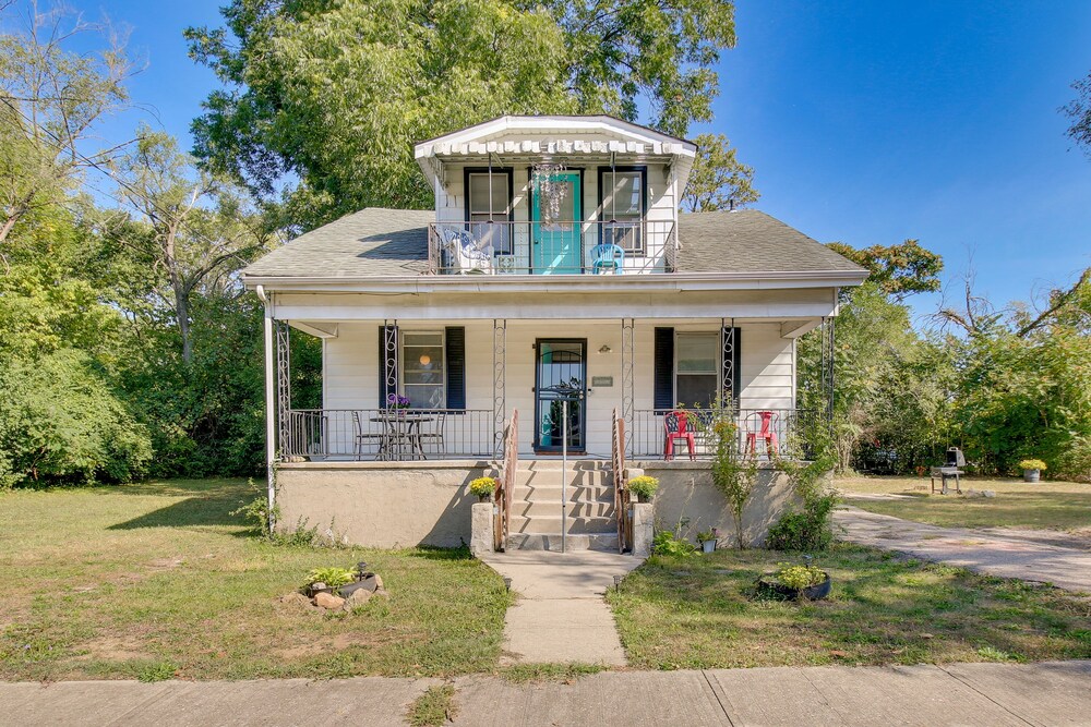 Cincinnati Home Rental w/ Balcony + Fire Pit! view 3