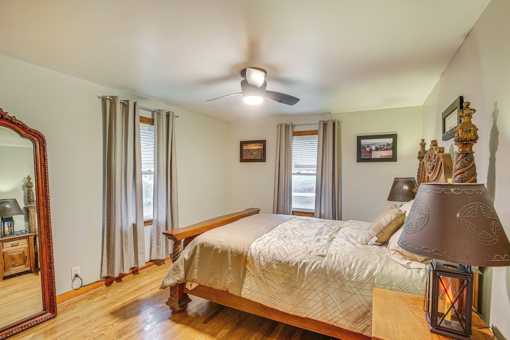 4 Mi to Kentucky Downs: Countryside House