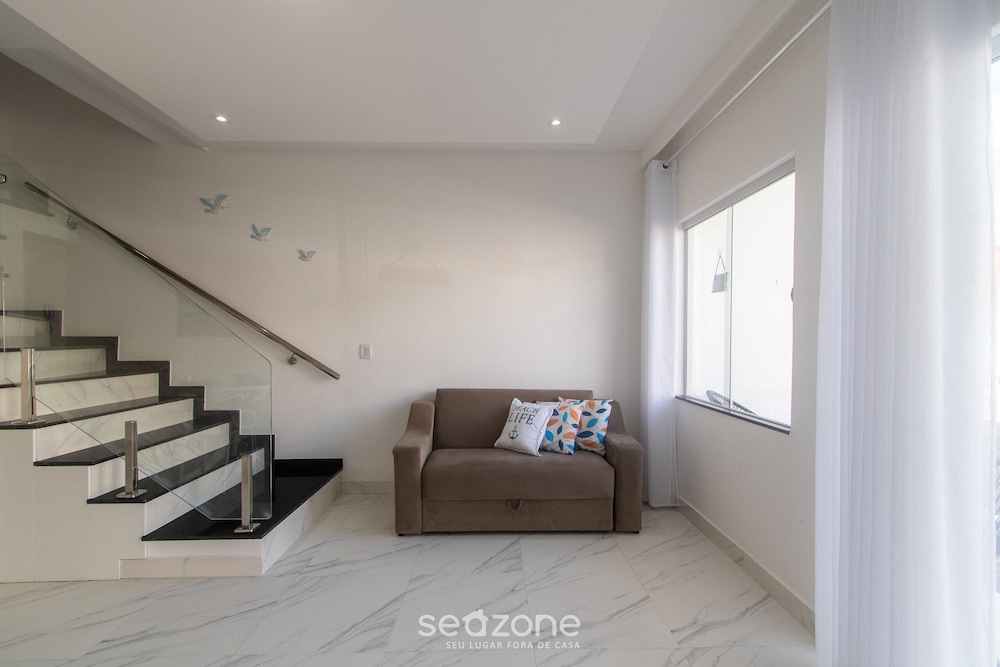 Stay With Pool Just Minutes From the Beach - CCR