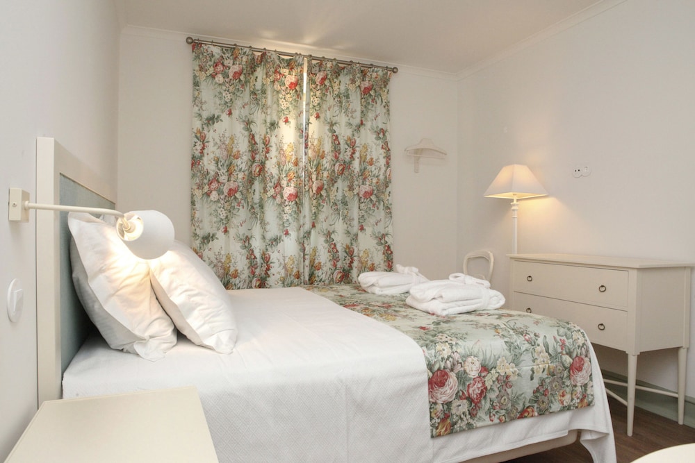 Setubal Vacations - Hotel Casa Palmela - Property Image 6