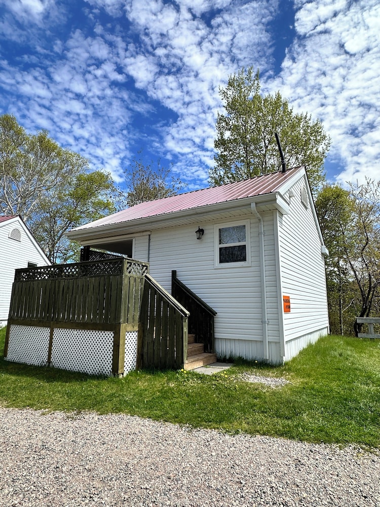 Skyline Cabins