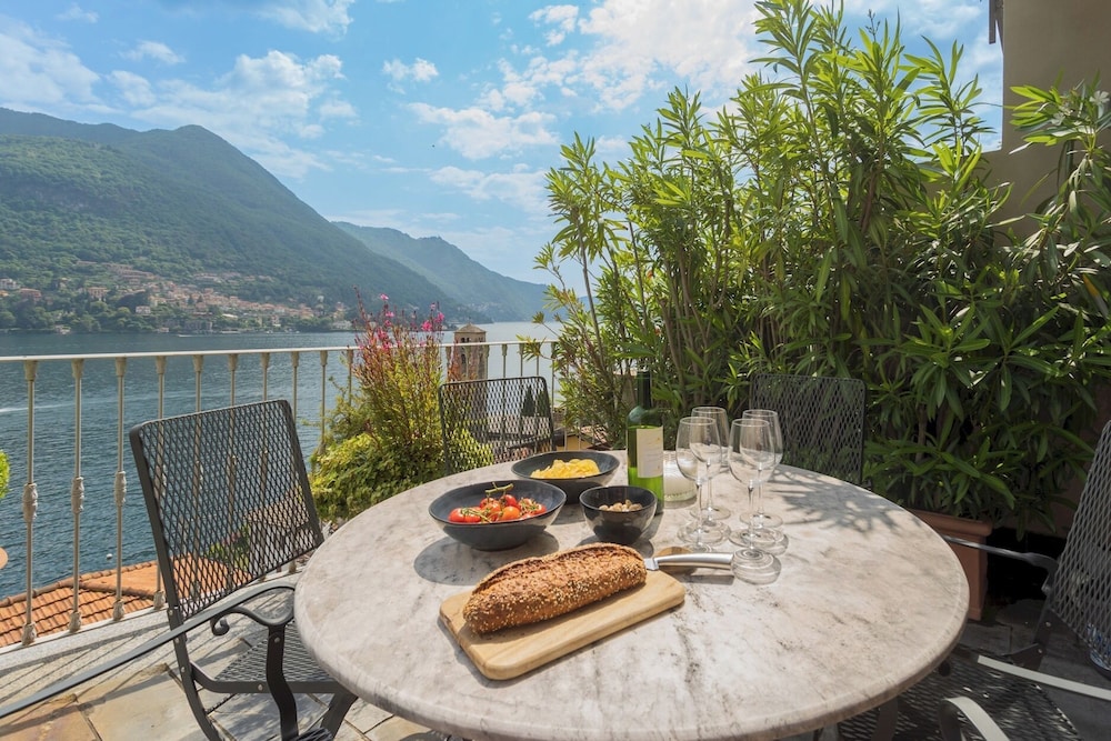 Vista Lario by Rent all Como