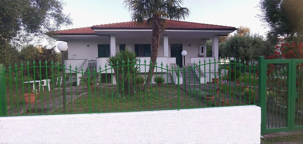 Luxury Home Policastro