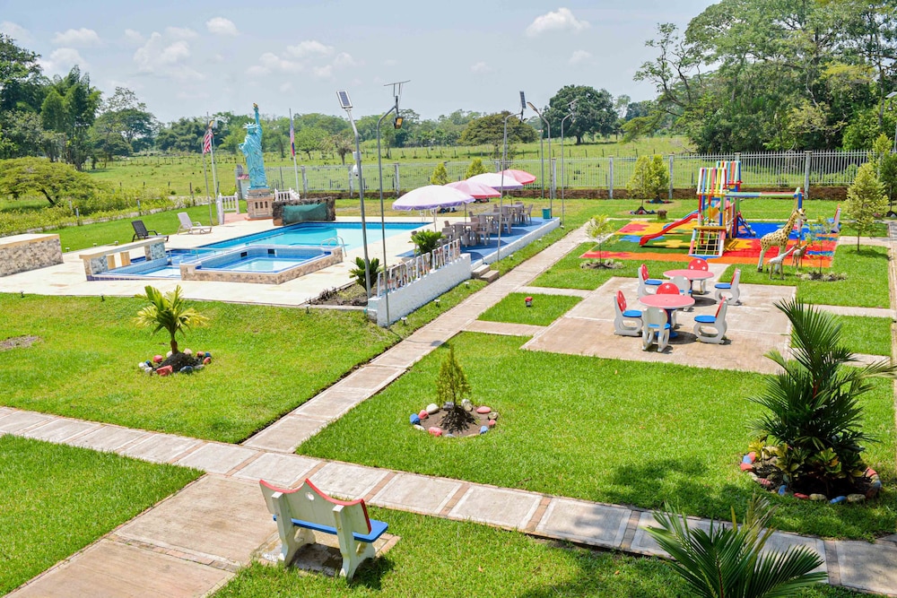 Hotel Cabanas American Dream - Property Image 2