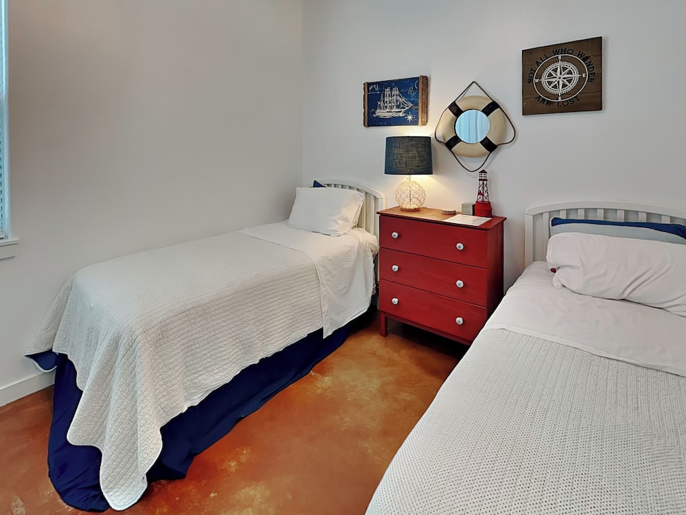 Sea Monkee by Silver Sands Vacation Rentals