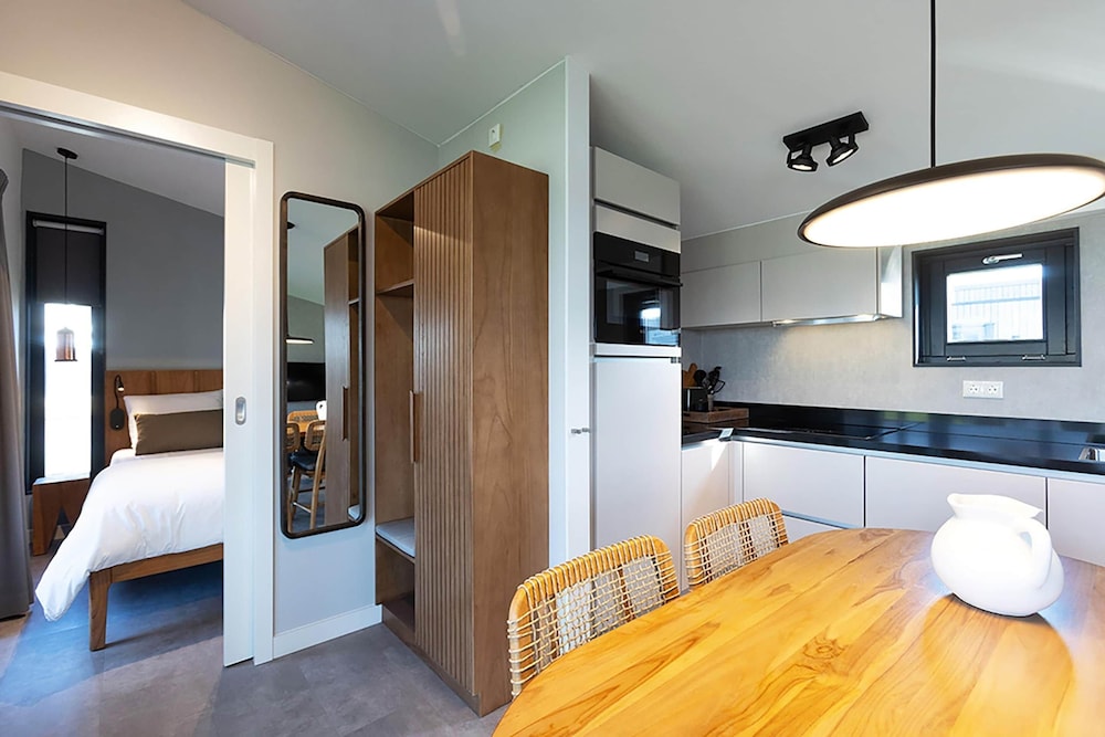 Waterfront Stay w/ Pets