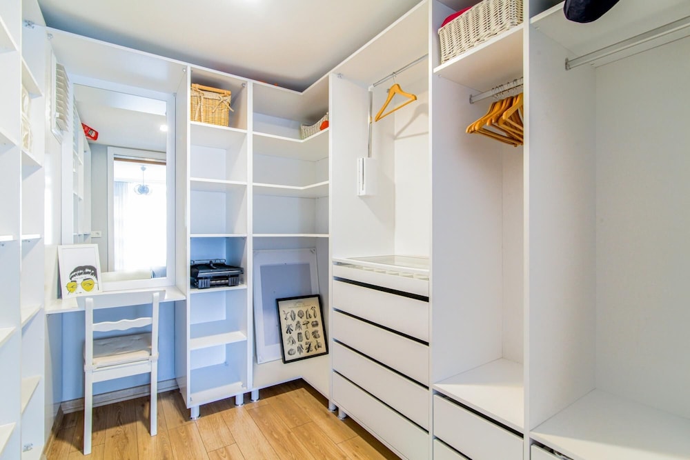Central and Tastefully Designed Flat in Besiktas