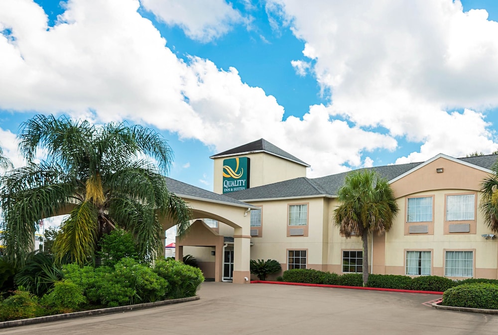 Morgan City Vacations - Quality Inn  Suites Franklin - Property Image 2