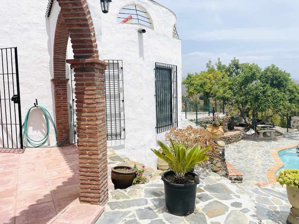 Casa Rural Comares con Piscina Privada by At Home