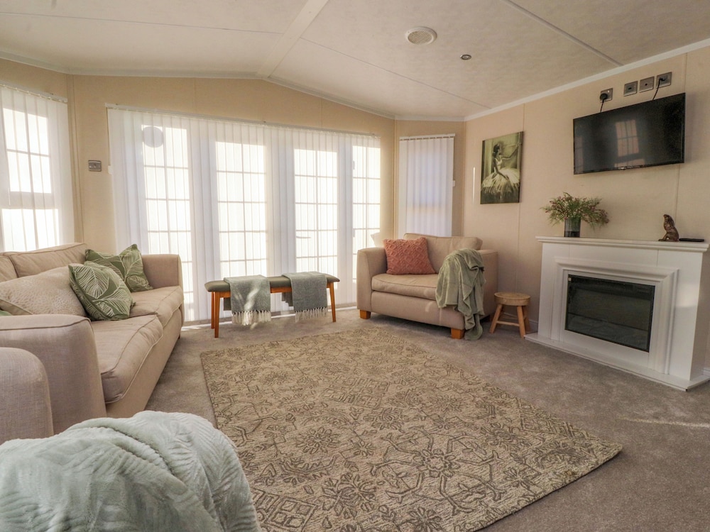 2 Willow Way