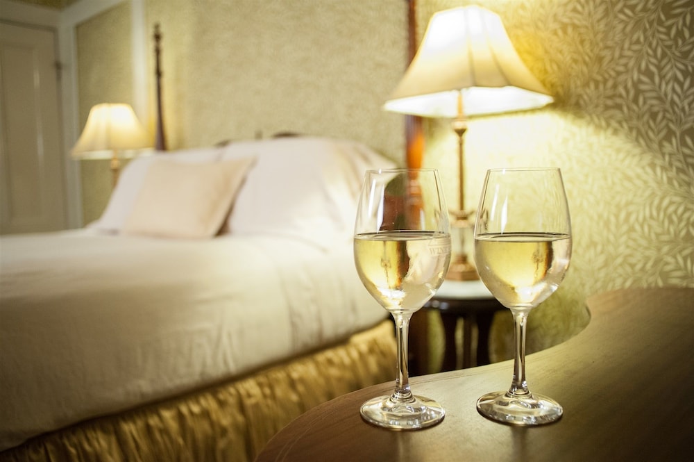 Camellia Inn