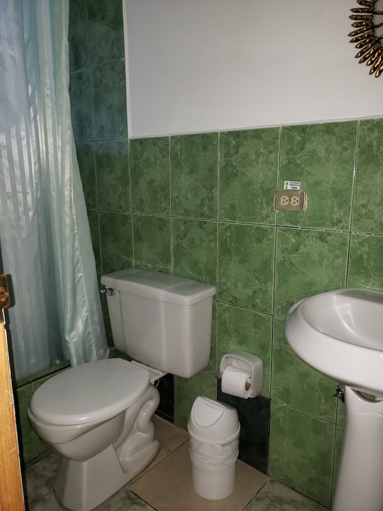 Hostal Monte Real