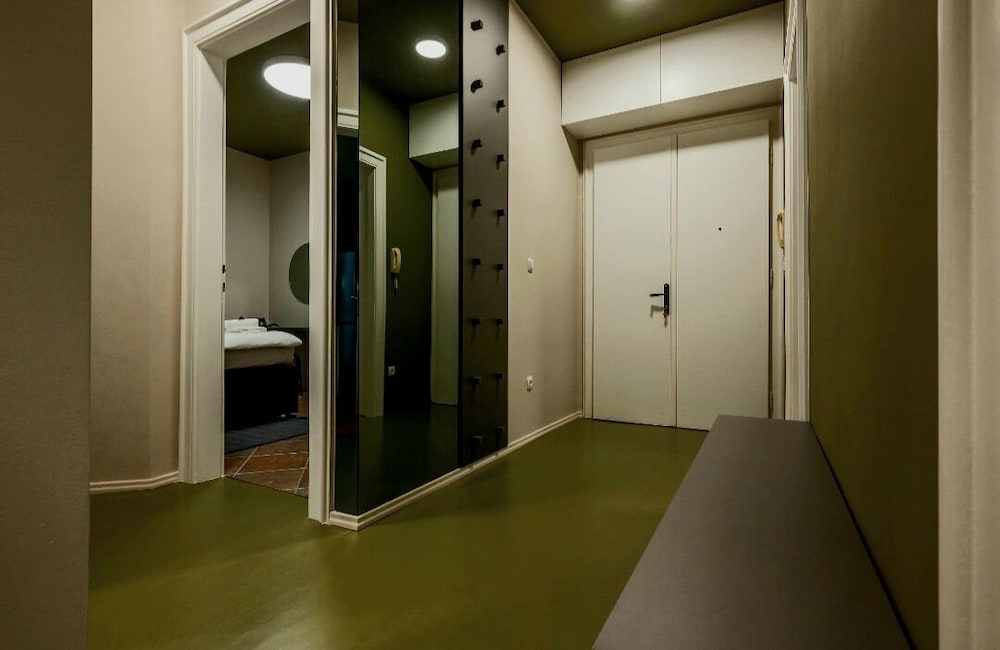 Green, Deluxe Two Bedroom Suite