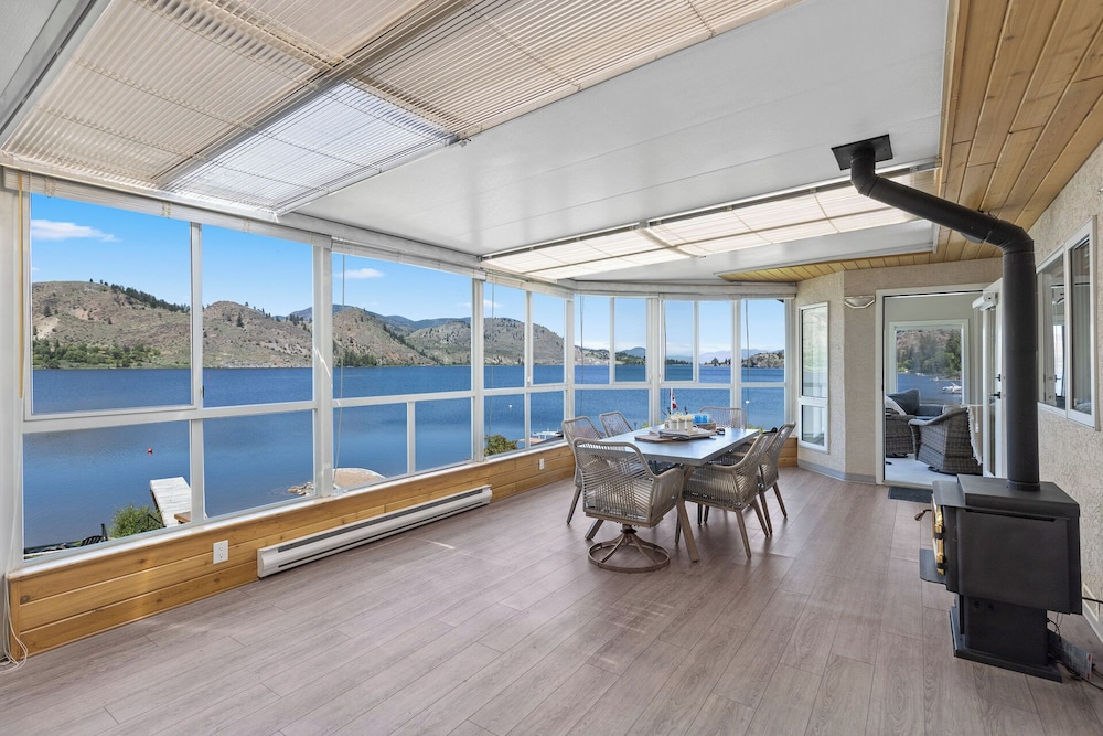 Skaha Lakefront Inn